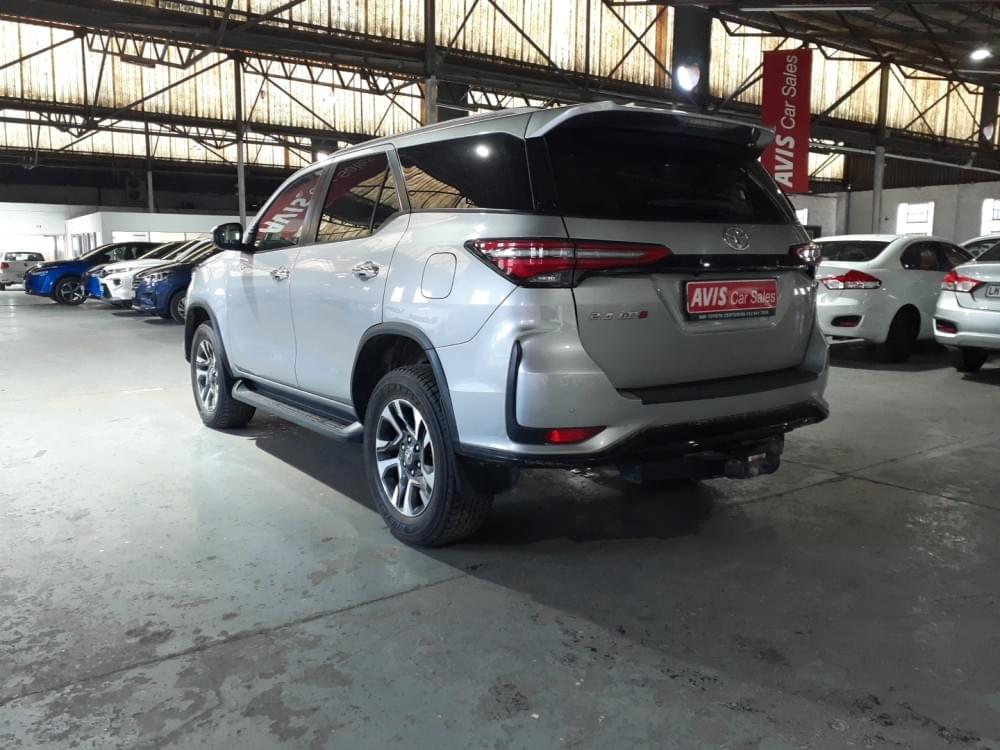 Toyota Fortuner 2.4 Gd-6 Rb 6At