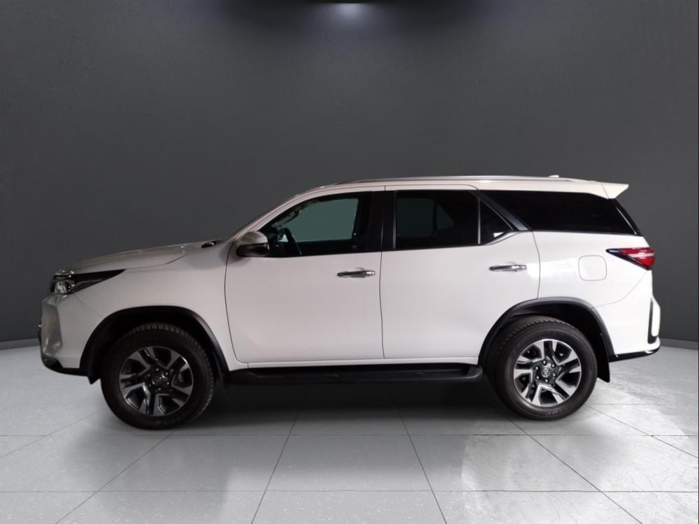 Toyota Fortuner 2.4 Gd-6 4X4 6At
