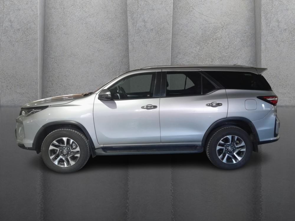 Toyota Fortuner 2.4 Gd-6 4X4 At
