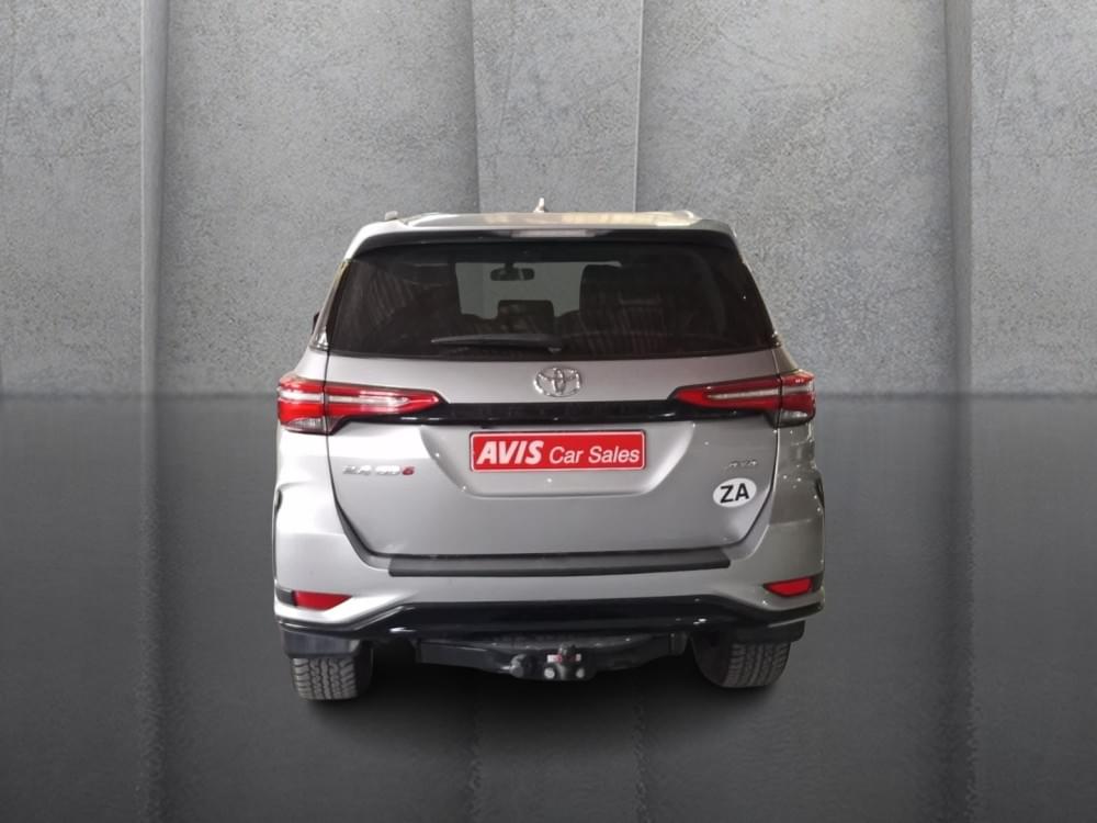 Toyota Fortuner 2.4 Gd-6 4X4 At