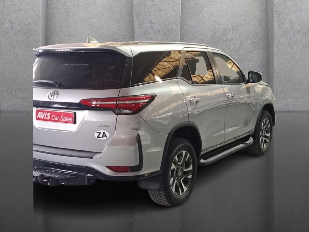 Toyota Fortuner 2.4 Gd-6 4X4 At