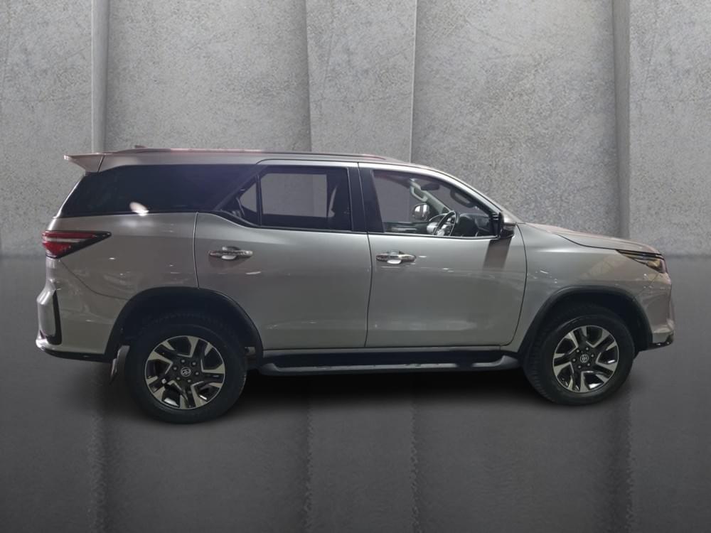 Toyota Fortuner 2.4 Gd-6 4X4 At