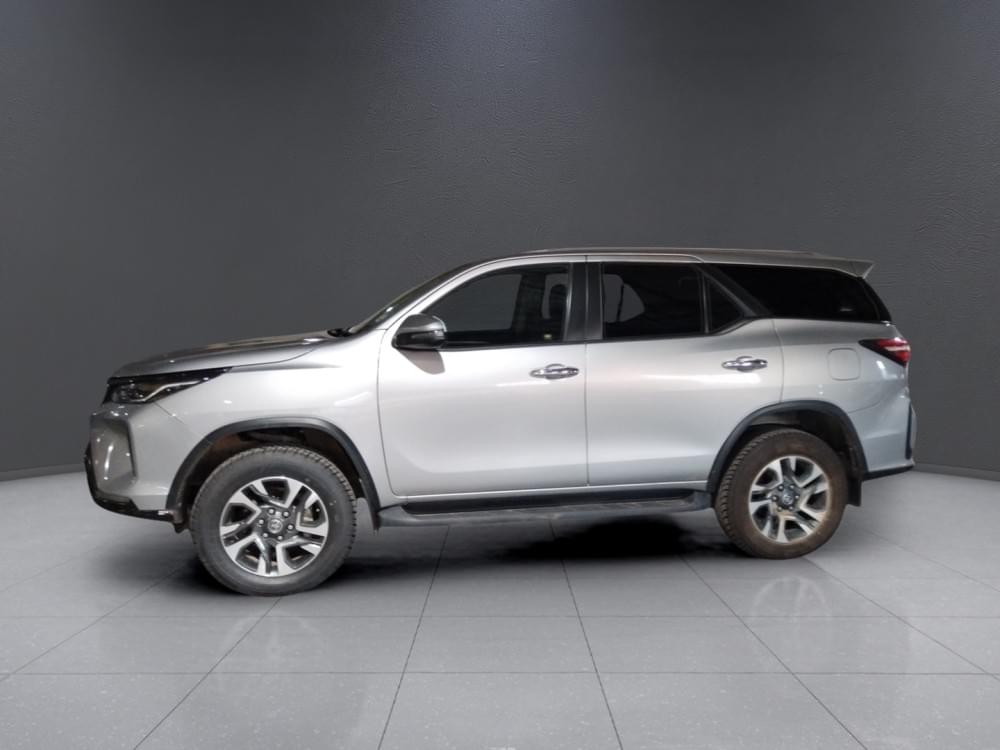 Toyota Fortuner 2.4 Gd-6 4X4 6At