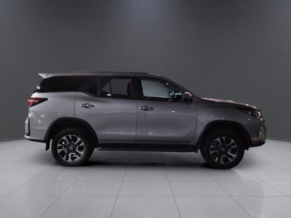 Toyota Fortuner 2.4 Gd-6 4X4 6At