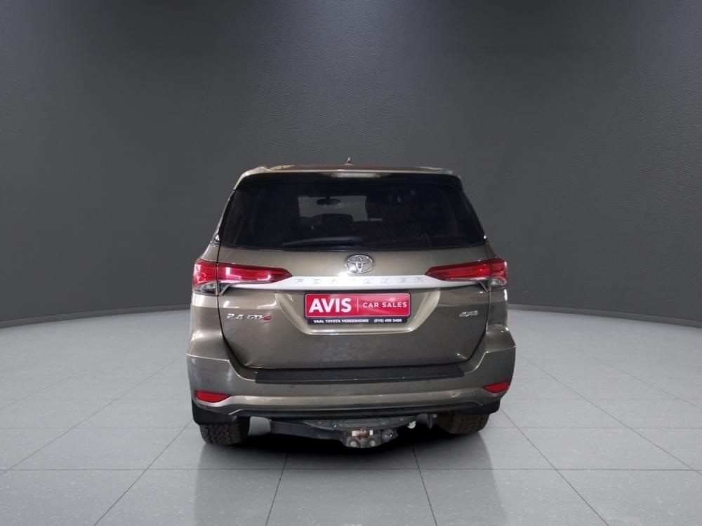 Toyota Fortuner 2.4 Gd-6 4X4 At