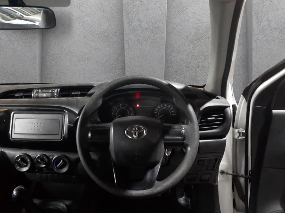 Toyota Hilux 2.4 Gd A/C