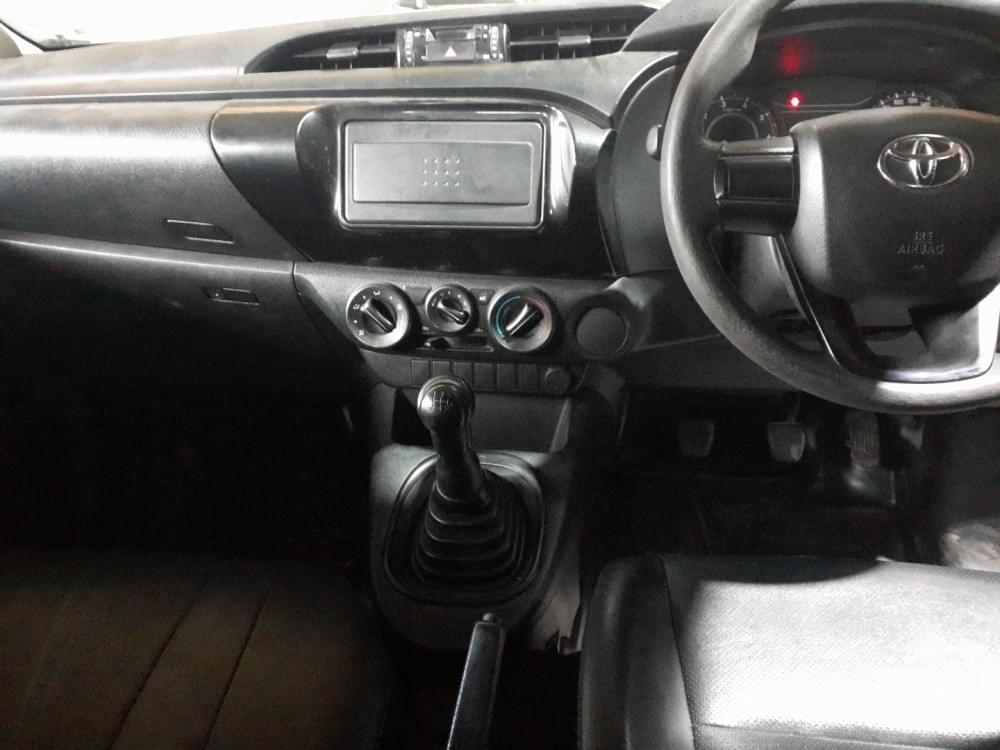 Toyota Hilux 2.4 Gd A/C