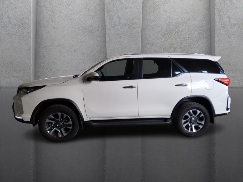 Toyota Fortuner 2.8 Gd-6 Rb At