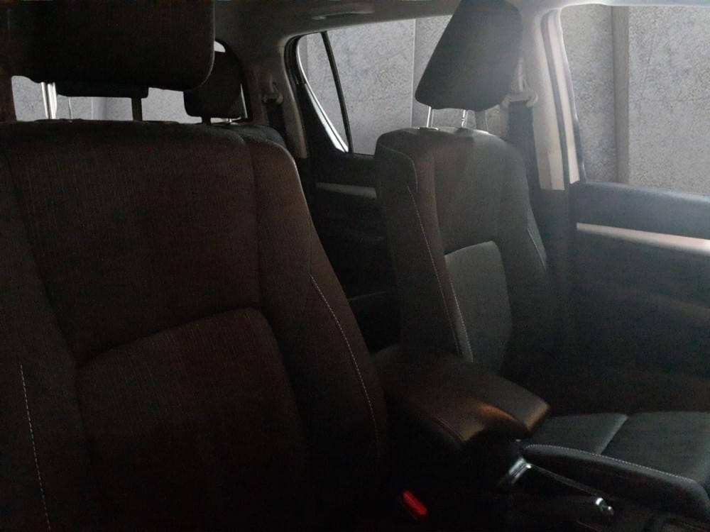 Toyota Hilux 2.4 Gd-6 Rb Raider D Cab 6At