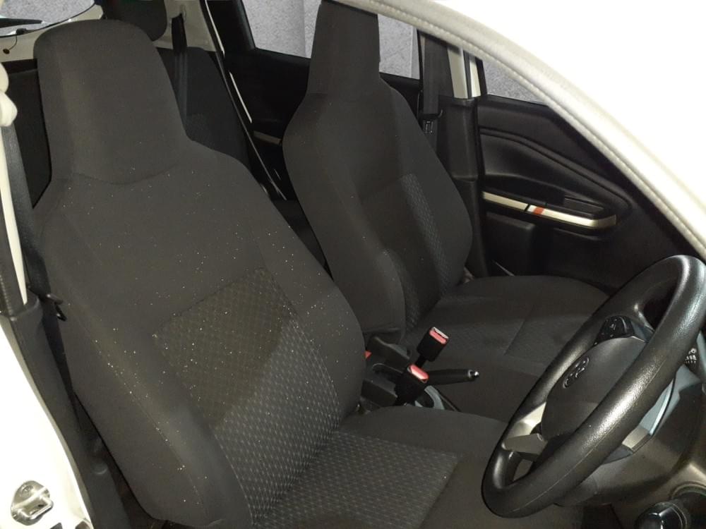 Toyota Vitz 1.0 Xr X-Cite