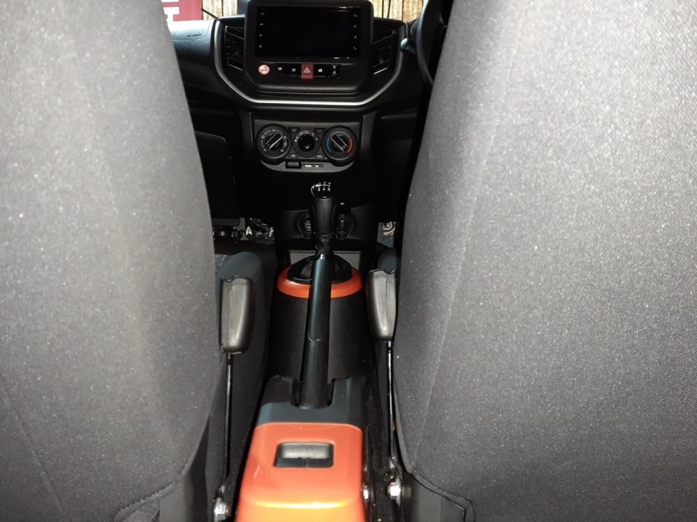 Toyota Vitz 1.0 Xr X-Cite