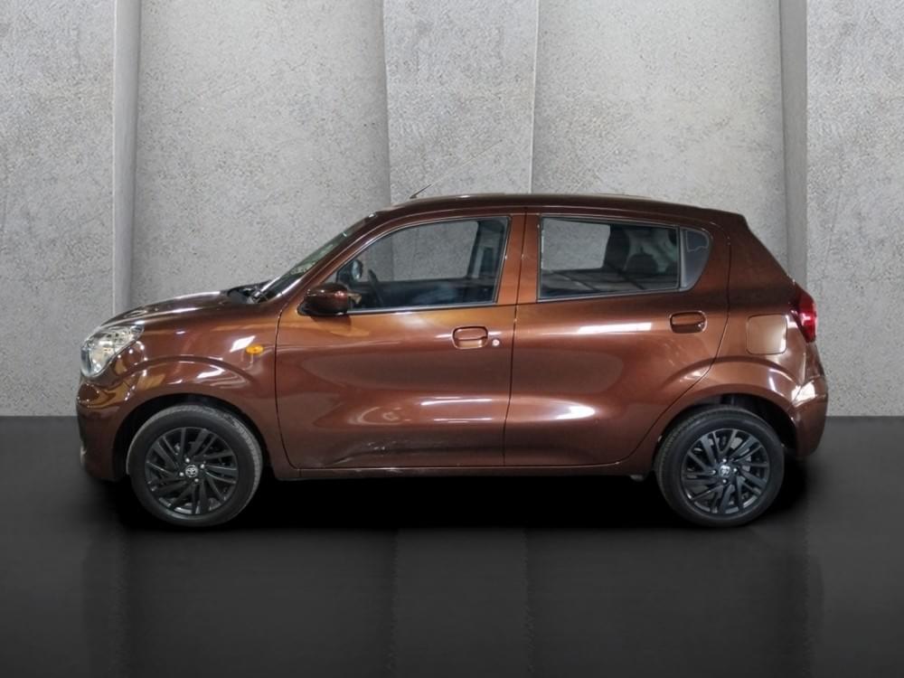 Toyota Vitz 1.0 Xr Amt