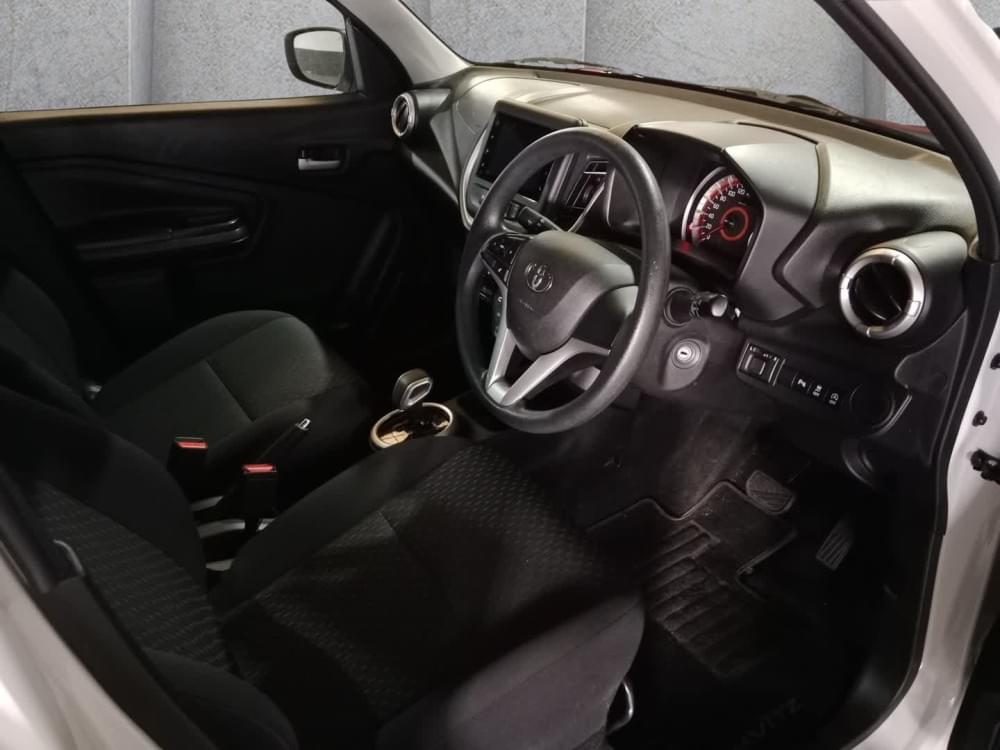 Toyota Vitz 1.0 Xr