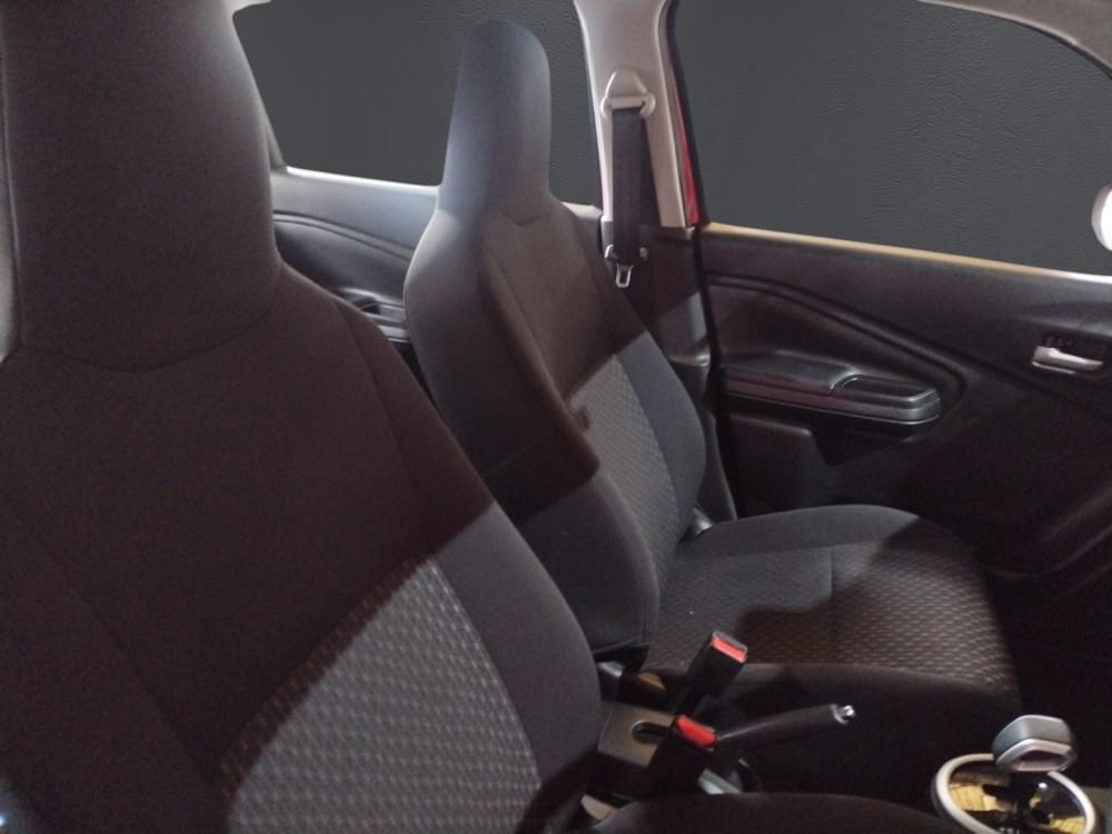 Toyota Vitz 1.0 Xr Amt