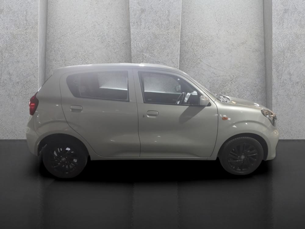 Toyota Vitz 1.0 Xr Amt