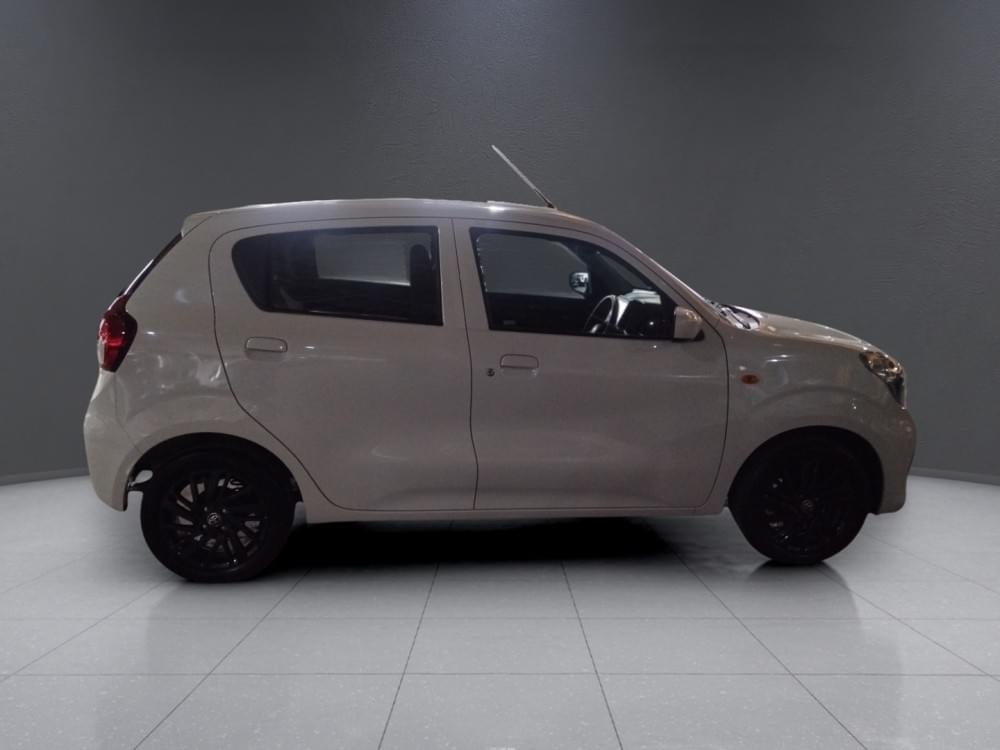Toyota Vitz 1.0 Xr