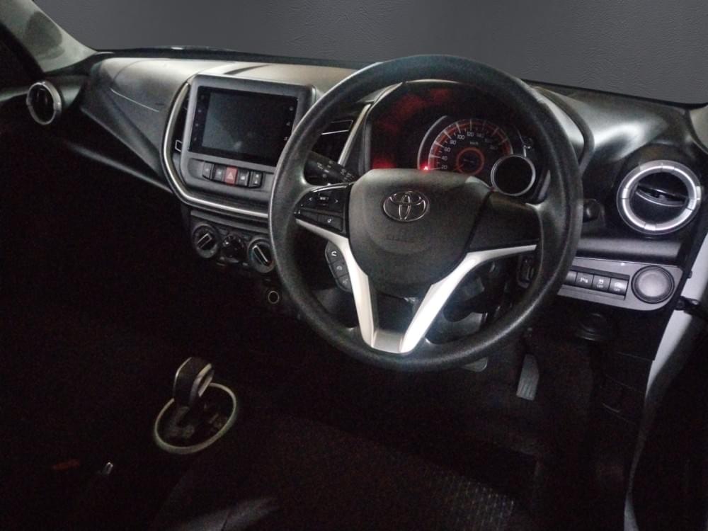 Toyota Vitz 1.0 Xr Amt