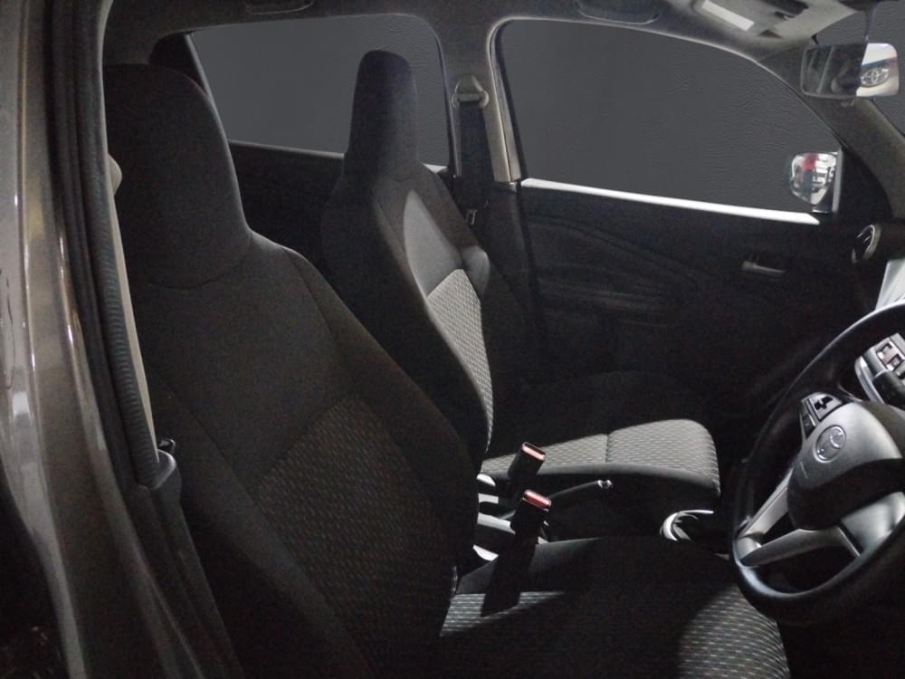 Toyota Vitz 1.0 Xr Mt