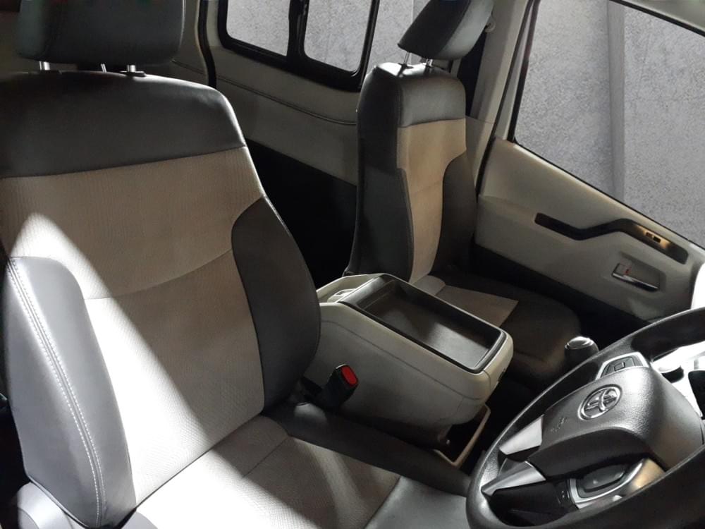 Toyota Quantum 2.8 Gl 11-Seater Lwb
