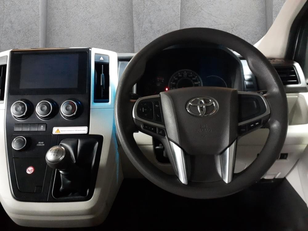 Toyota Quantum 2.8 Gl 11-Seater Lwb