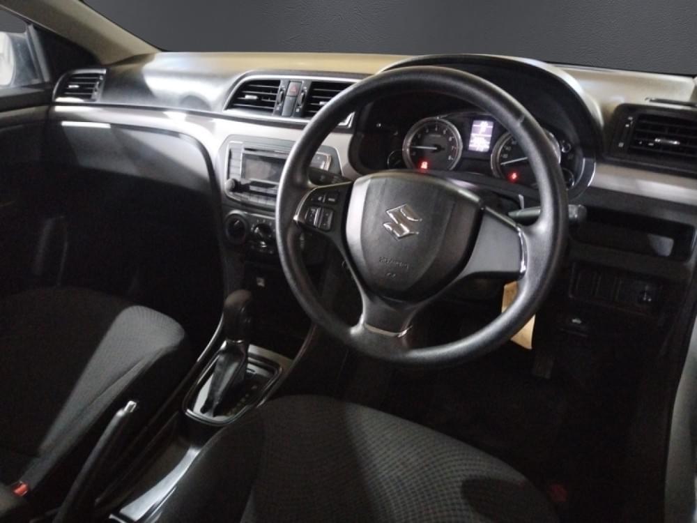 Suzuki N/A 1.5 Gl At