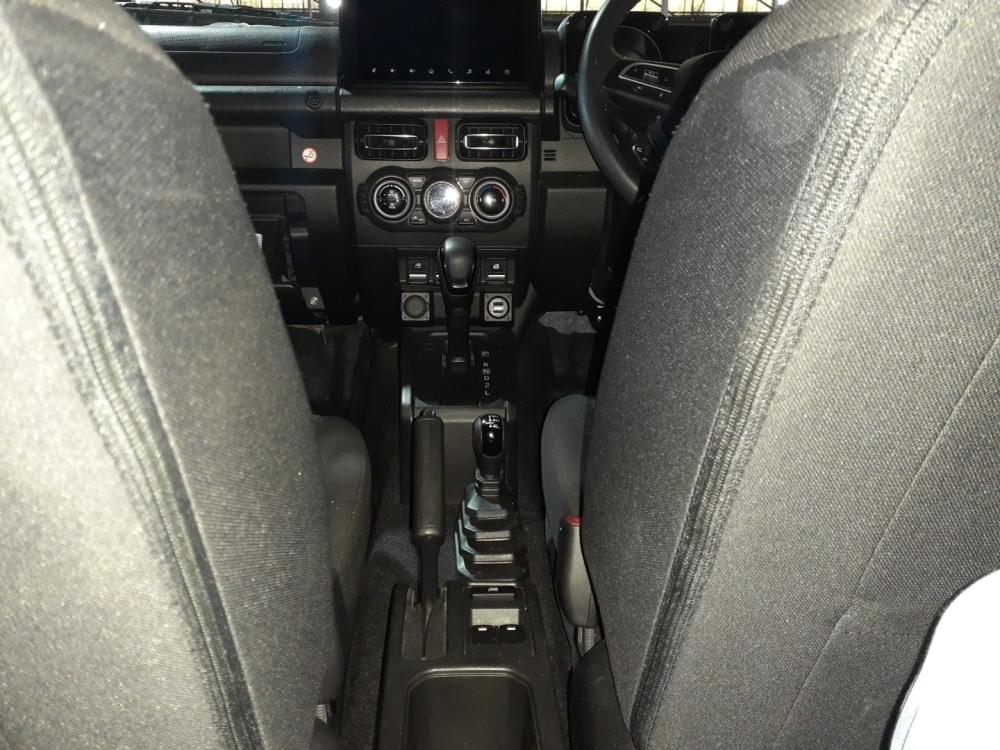 Suzuki Jimny 1.5 Glx At