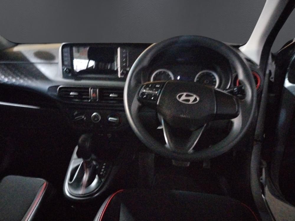 Hyundai N/A 1.2 Premium At