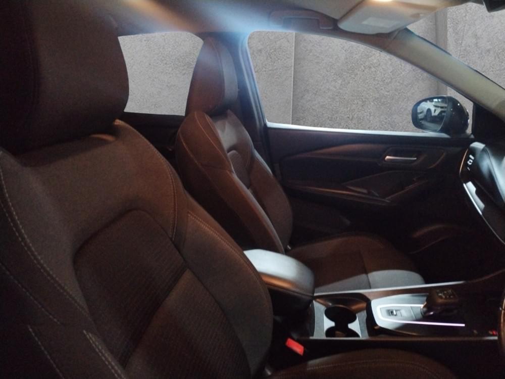 Nissan Qashqai 1.3T Acenta Xtronic 2-Tone