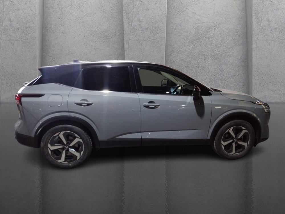 Nissan Qashqai 1.3T Acenta Xtronic 2-Tone