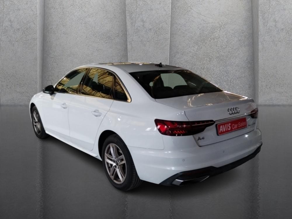 Audi A4 Sedan 40 Tfsi S Tronic S Line