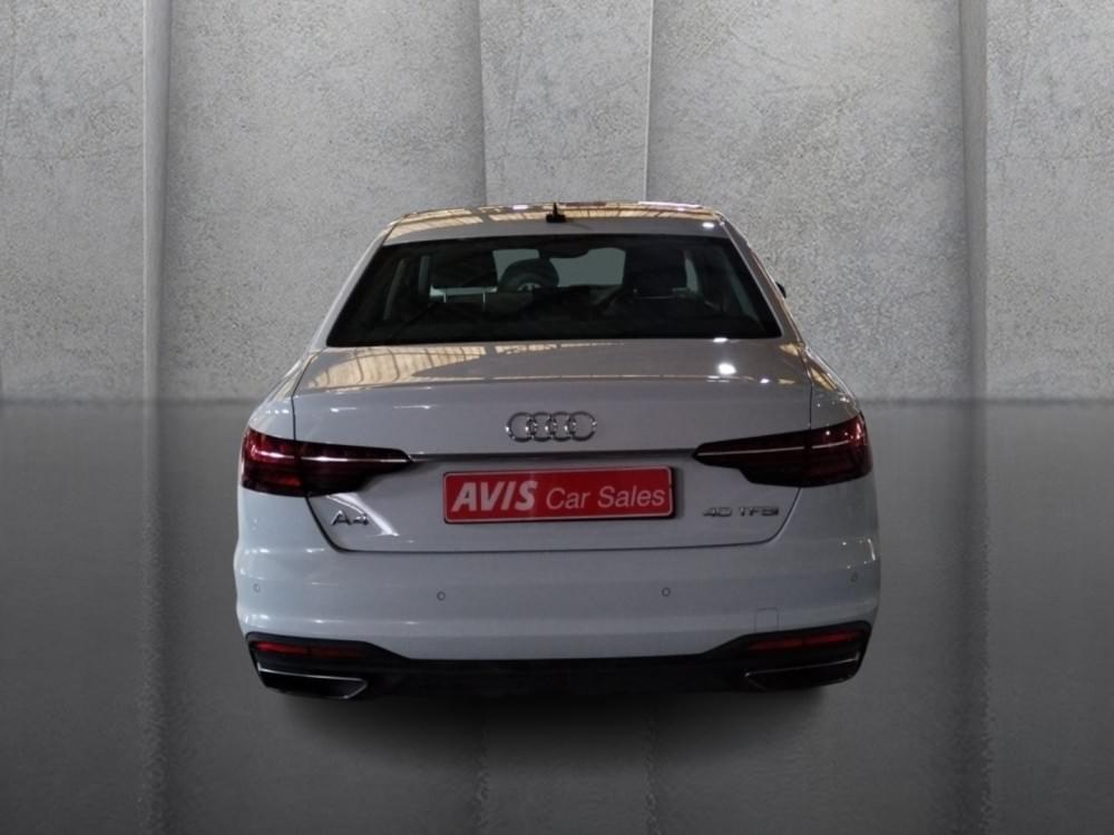 Audi A4 Sedan 40 Tfsi S Tronic S Line