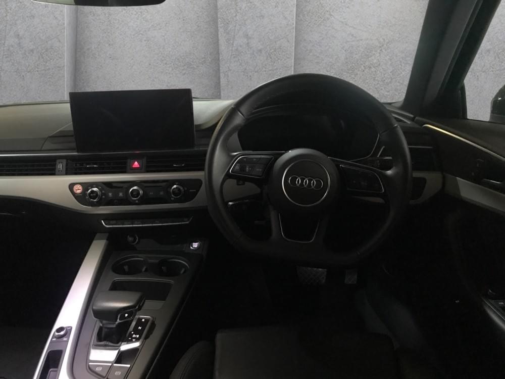 Audi A4 Sedan 35 Tfsi S Tronic