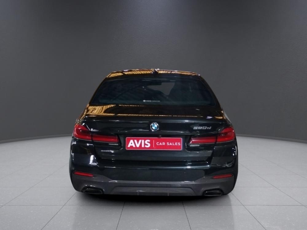 Bmw 5 Series Sedan 520D M Sport Steptronic