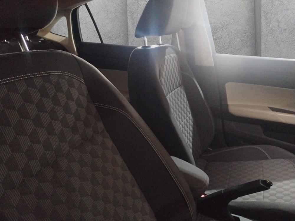 Volkswagen Polo Sedan 1.6 Life