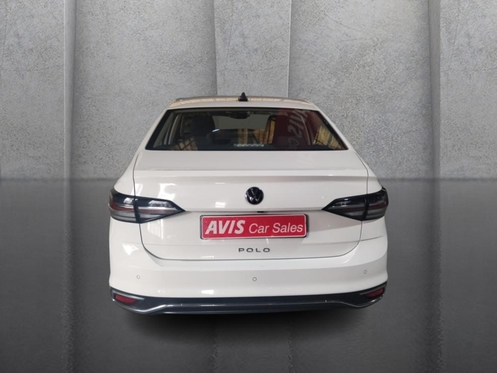 Volkswagen Polo Sedan 1.6 Life Tiptronic