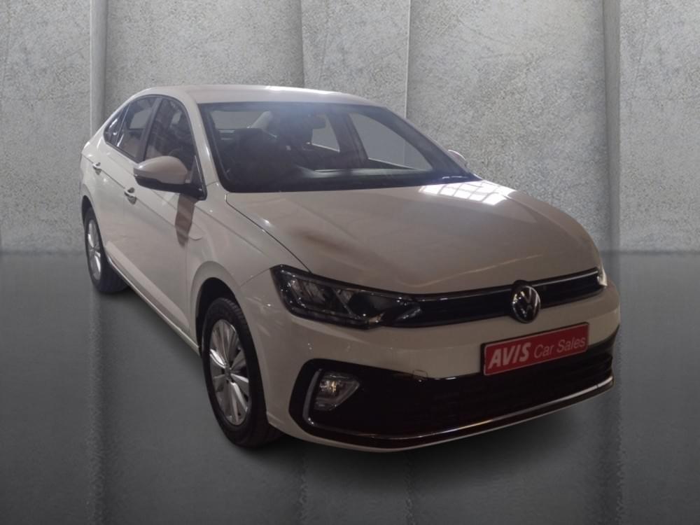 Volkswagen Polo Sedan 1.6 Life Tiptronic