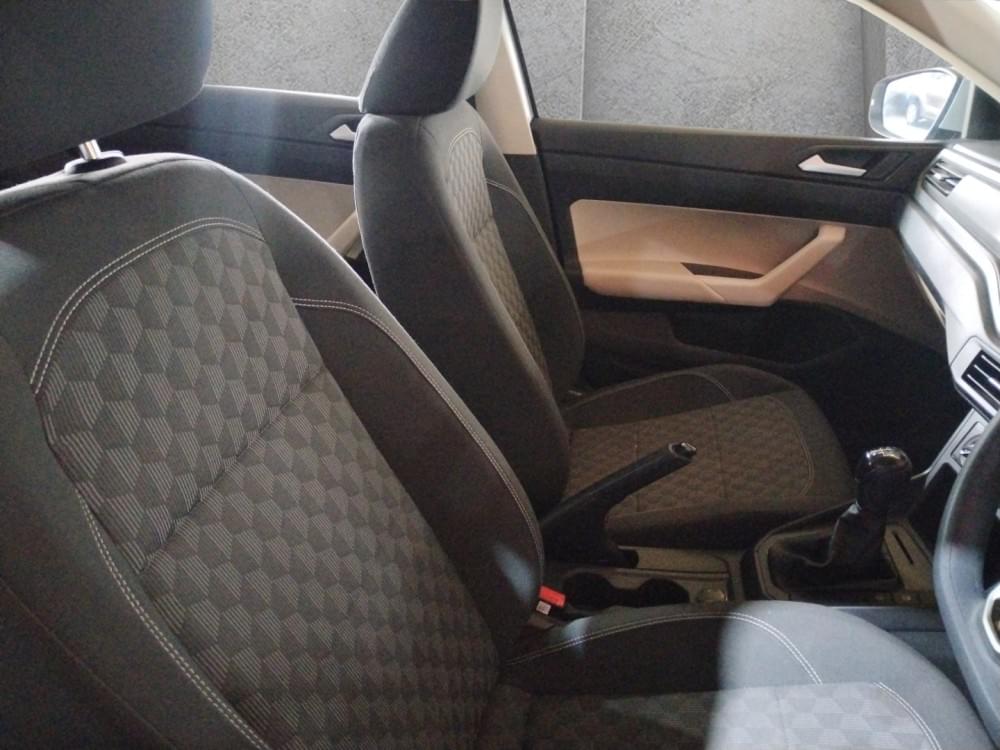 Volkswagen Polo Sedan 1.6 Base