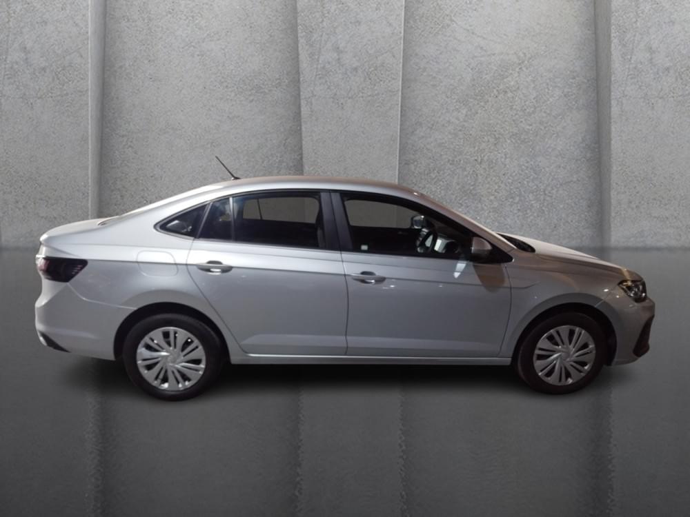 Volkswagen Polo Sedan 1.6 Base
