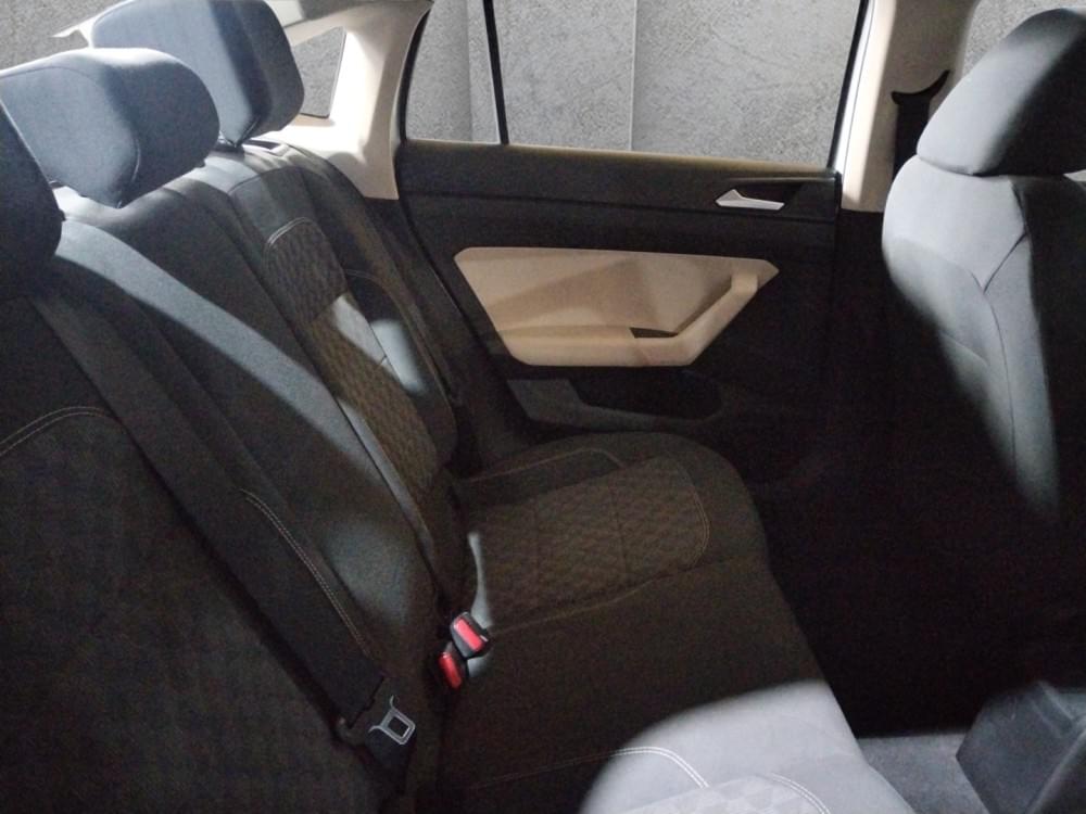 Volkswagen Polo Sedan 1.6 Base
