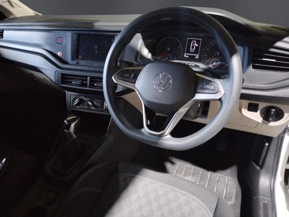 Volkswagen Polo Sedan 1.6 Tiptronic