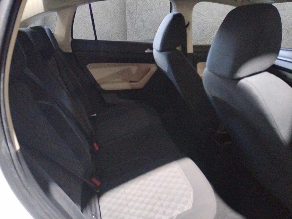 Volkswagen Polo Sedan 1.6 Tiptronic