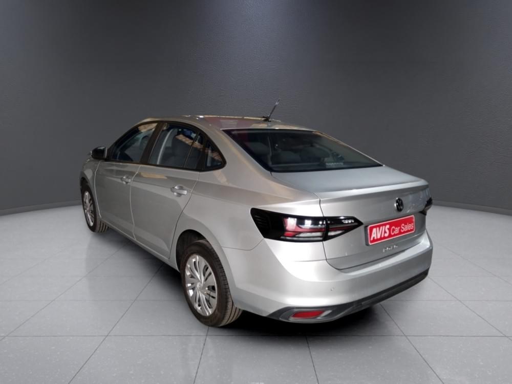 Volkswagen Polo Sedan 1.6 Base