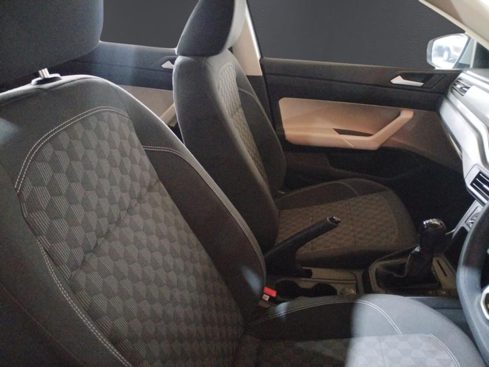 Volkswagen Polo Sedan 1.6 Base