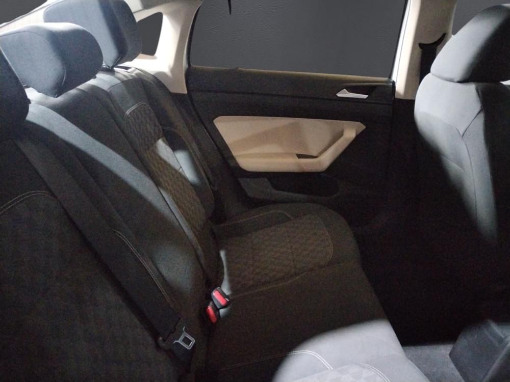 Volkswagen Polo Sedan 1.6 Base