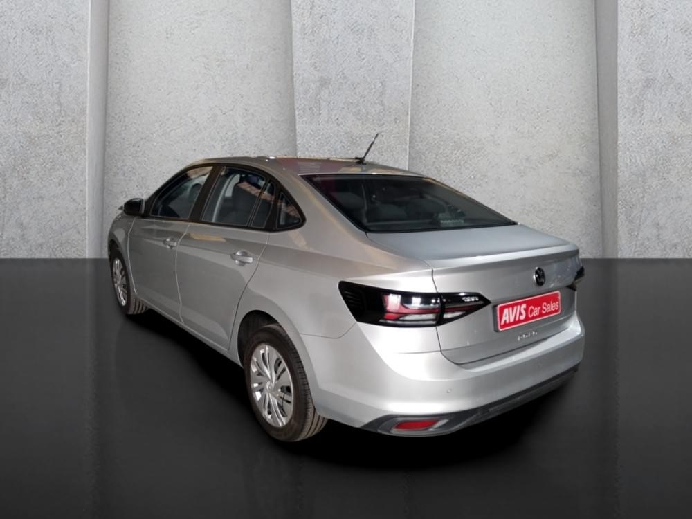 Volkswagen Polo Sedan 1.6 Base