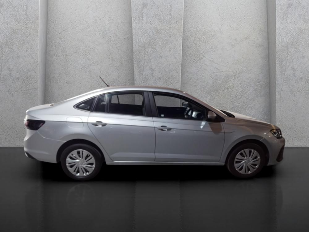 Volkswagen Polo Sedan 1.6 Base