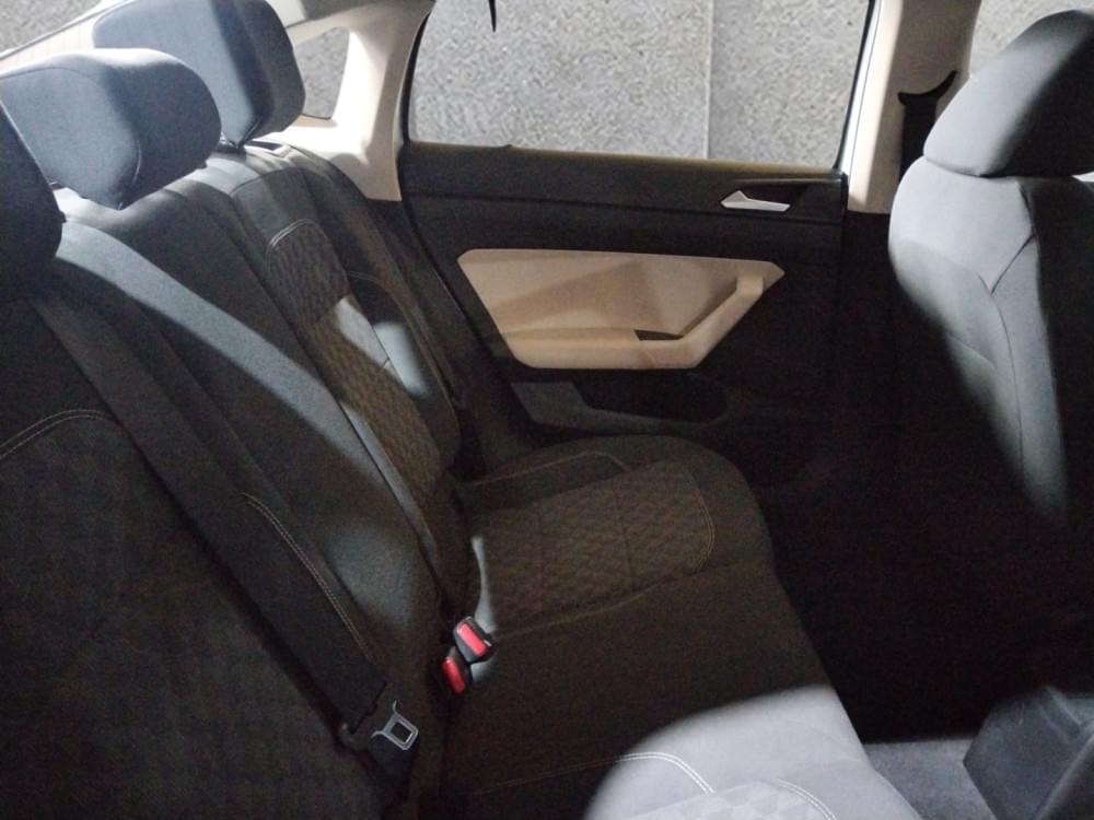 Volkswagen Polo Sedan 1.6 Base