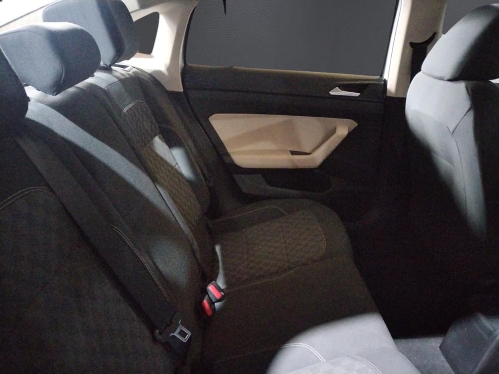 Volkswagen Polo Sedan 1.6 Base