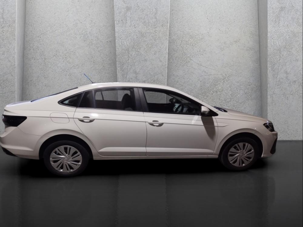 Volkswagen Polo Sedan 1.6 Tiptronic