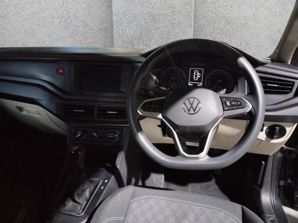 Volkswagen Polo Sedan 1.6 Tiptronic